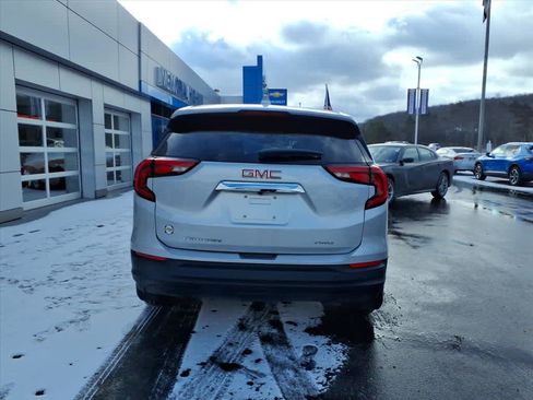 Used 2020 GMC Terrain SLE image 5