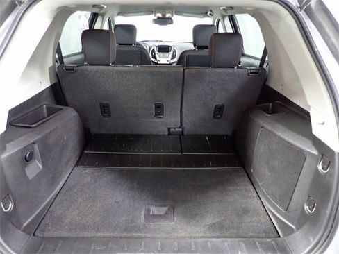 Used 2017 GMC Terrain SLE image 13