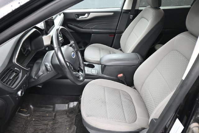 Used 2021 Ford Escape SE w/ SE Sport Appearance Package FWD image 22