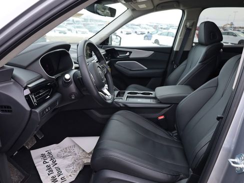 Used 2026 Acura MDX SH-AWD image 13