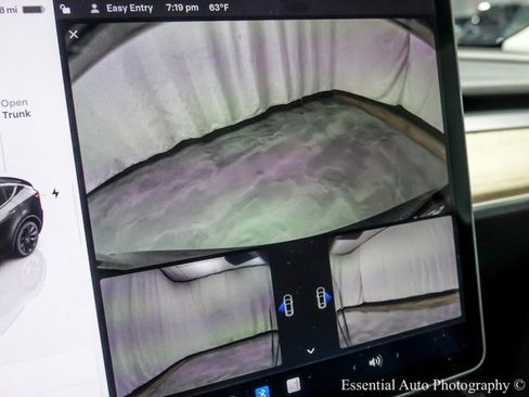 Used 2023 Tesla Model Y Long Range AWD/4WD image 15