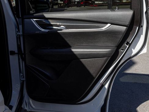 Used 2023 Cadillac XT6 Sport image 15