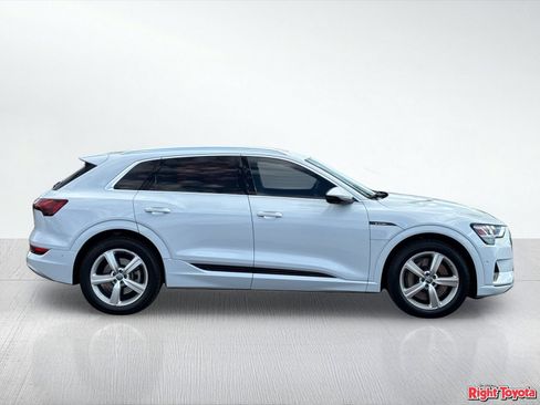 Used 2019 Audi e-tron Premium Plus AWD/4WD image 7
