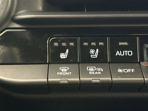 Used 2025 Toyota Crown Signia image 32