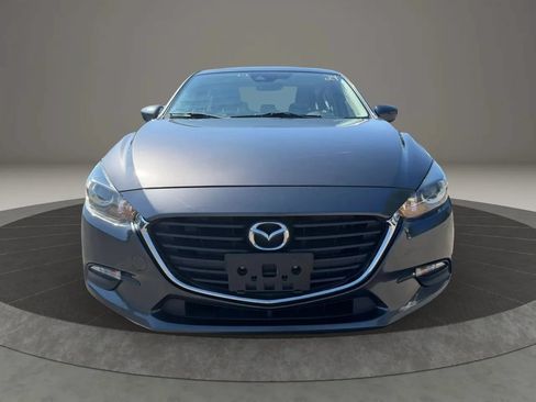Used 2018 MAZDA MAZDA3 Sport FWD image 2