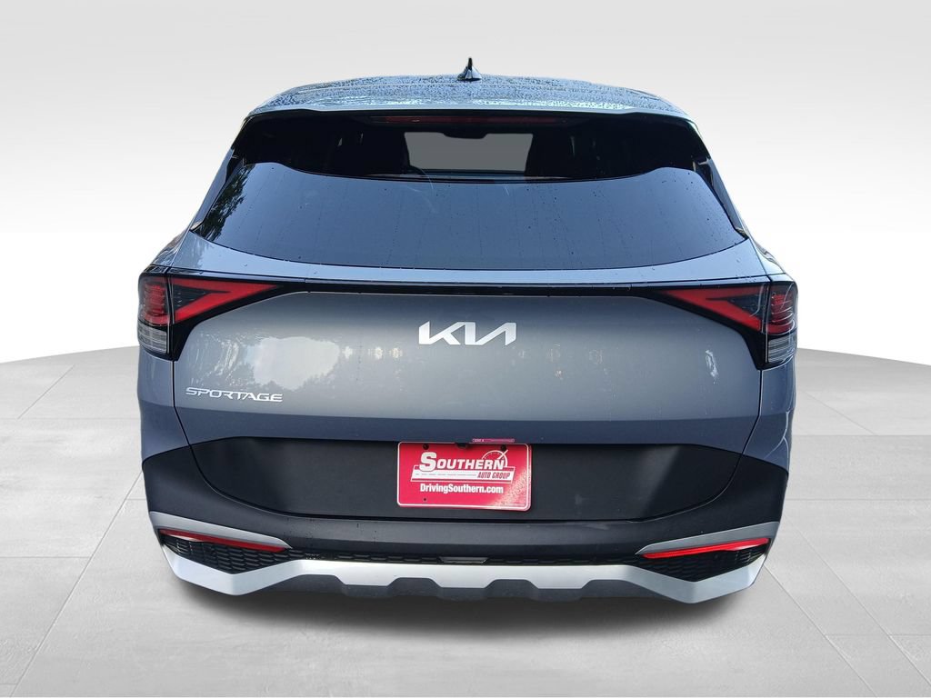 Used 2024 Kia Sportage EX FWD image 4