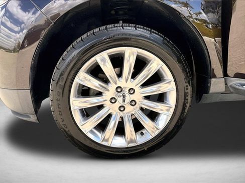 Used 2013 Lincoln MKX AWD image 9