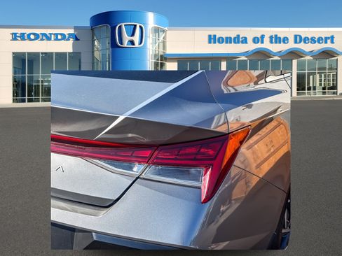 Used 2024 Hyundai Elantra SEL w/ Convenience Package FWD image 7