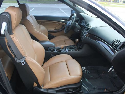 Used 2006 BMW 330Ci Convertible image 11