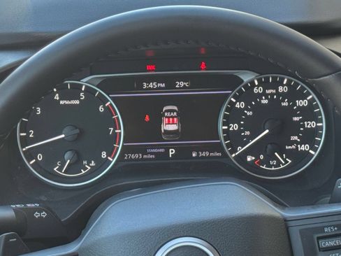 Used 2025 Nissan Rogue SV FWD image 37