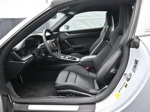 Certified 2026 Porsche 911 Targa 4S AWD/4WD image 6