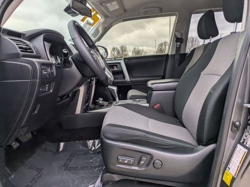 Used 2021 Toyota 4Runner SR5 image 12