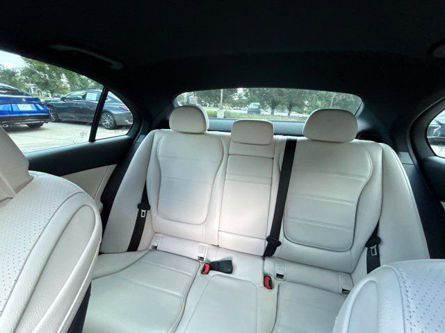 Used 2022 Mercedes-Benz C 300 4MATIC Sedan image 27