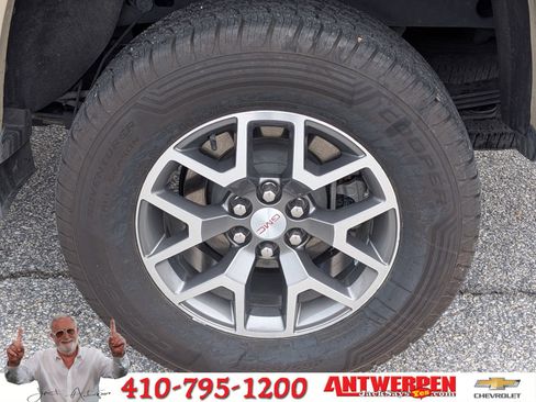 Used 2022 GMC Canyon AT4 w/ Trailering Package image 10