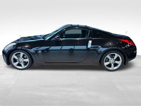 Used 2008 Nissan 350Z Touring w/ Cargo Convenience Pkg RWD image 9