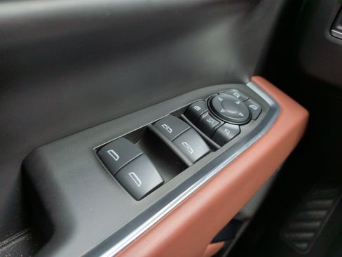Used 2025 GMC Sierra 3500 Denali Ultimate AWD/4WD image 31