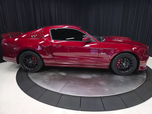 Used 2014 Ford Mustang GT Premium w/ Comfort Package RWD image 14