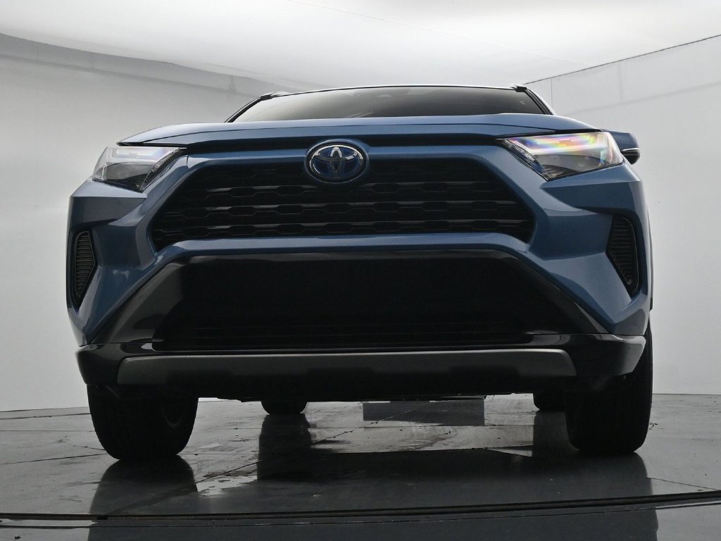 Used 2024 Toyota RAV4 SE w/ Convenience Package AWD/4WD image 33