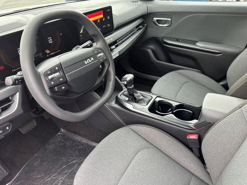 New 2026 Kia K4 LXS image 10