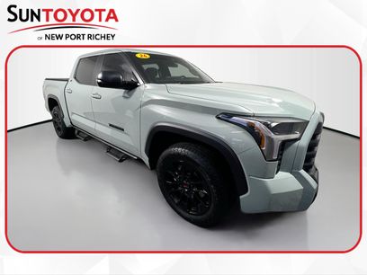 New 2026 Toyota Tundra SR5 w/ SR5 Premium Package