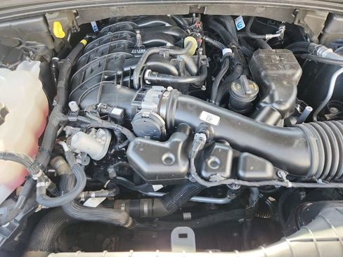 Used 2024 Jeep Grand Cherokee L Limited w/ Luxury Tech Group II image 18