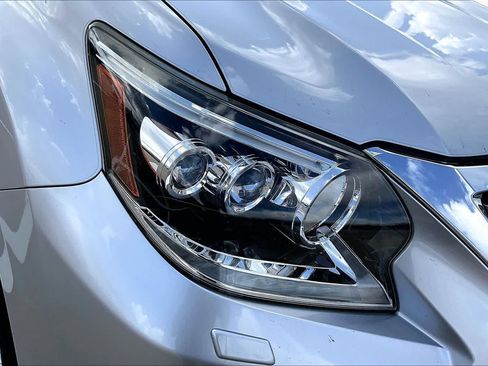 Used 2016 Lexus GX 460 w/ Premium Package AWD/4WD image 27