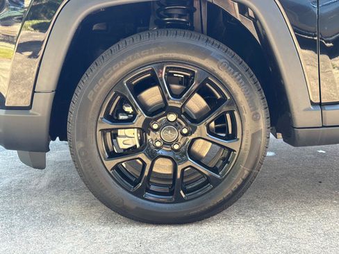 New 2026 Jeep Compass Latitude AWD/4WD image 10