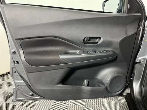 Used 2025 Nissan Kicks Play S image 18
