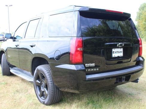 Used 2018 Chevrolet Tahoe LT w/ LT Midnight Edition image 3