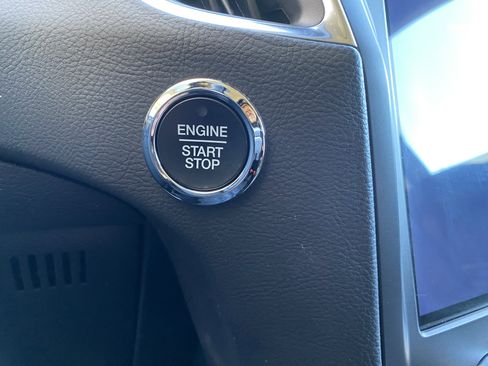 Used 2024 Ford Edge Titanium image 25