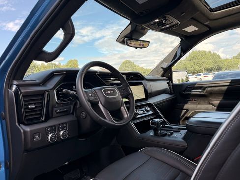 Used 2023 GMC Sierra 1500 AT4X image 23