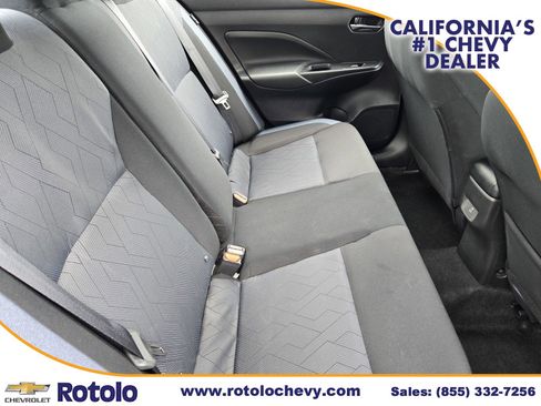 Used 2025 Nissan Versa SV FWD image 13