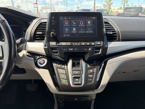 Used 2018 Honda Odyssey Elite image 10
