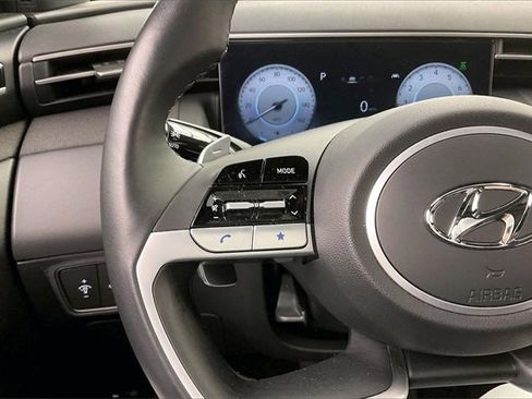 Certified 2024 Hyundai Santa Cruz Limited image 23