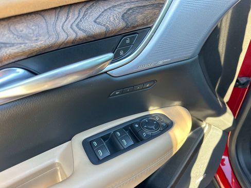 Used 2024 Cadillac XT5 Premium Luxury w/ Platinum Package image 18