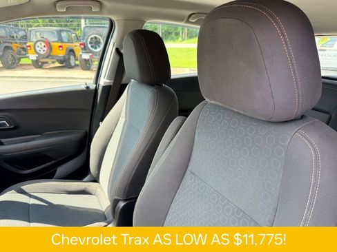 Used 2017 Chevrolet Trax LS FWD image 14