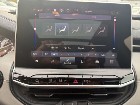 Certified 2024 Jeep Compass Limited w/ Sun and Sound Group image 12