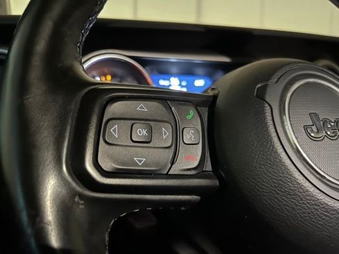 Used 2020 Jeep Gladiator Sport w/ Quick Order Package 24S AWD/4WD image 18