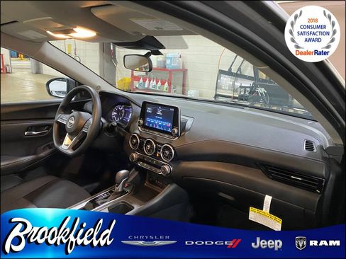 Used 2025 Nissan Sentra SV FWD image 29