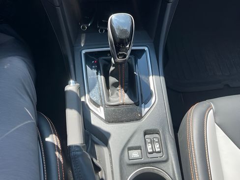 Used 2019 Subaru Crosstrek 2.0i Limited w/ Moonroof Package w/Navigation AWD/4WD image 12