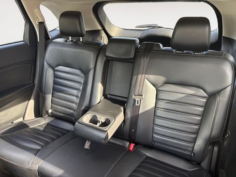 Used 2024 Ford Edge SEL AWD/4WD image 13