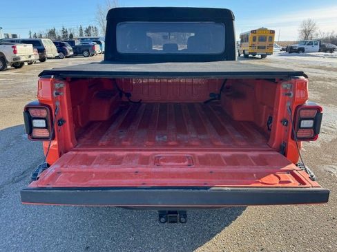 Used 2020 Jeep Gladiator Rubicon AWD/4WD image 23