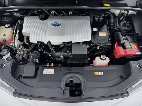 Used 2017 Toyota Prius Three Touring image 25