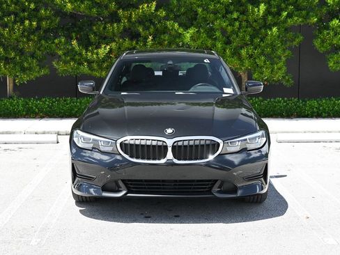 Used 2019 BMW 330i Sedan RWD image 2