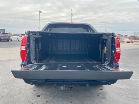 Used 2008 Chevrolet Avalanche LTZ w/ LTZ Preferred Equipment Group image 18