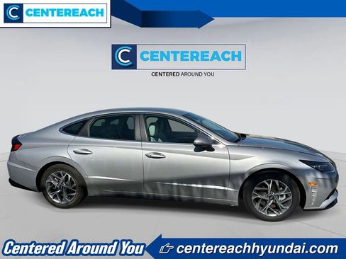 Used 2023 Hyundai Sonata SEL FWD image 3