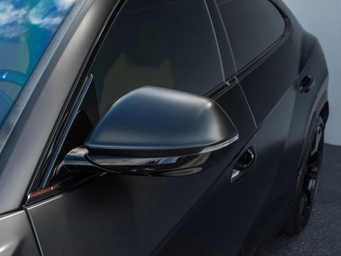 Used 2020 Lamborghini Urus image 29