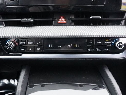 Used 2023 Kia Sportage LX image 39