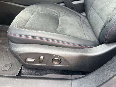 Used 2024 Chevrolet Blazer EV RS image 20