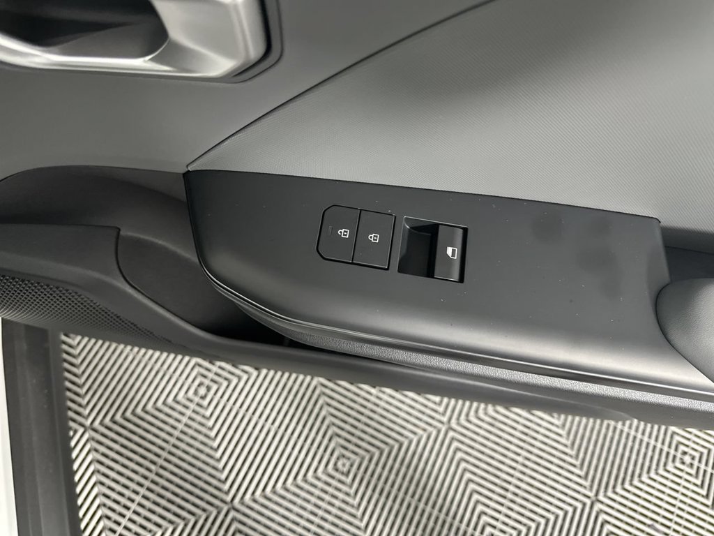 New 2026 Kia K4 FWD image 13